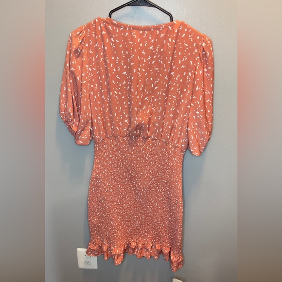 Abercrombie & Fitch NEW Smocked Waist Mini Dress in Coral Pattern Size XL - Picture 4 of 6